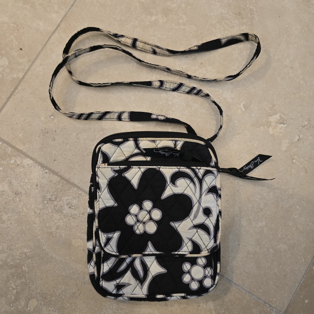 Vera Bradley Mini Hipster Paisley Noir Crossbody Purse B + W